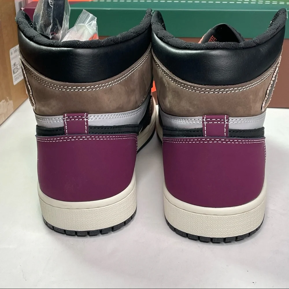 Air Jordan 1 High Retro OG Mens Size 10 Basketball Sneakers Nike Hand Crafted - Picture 6 of 11